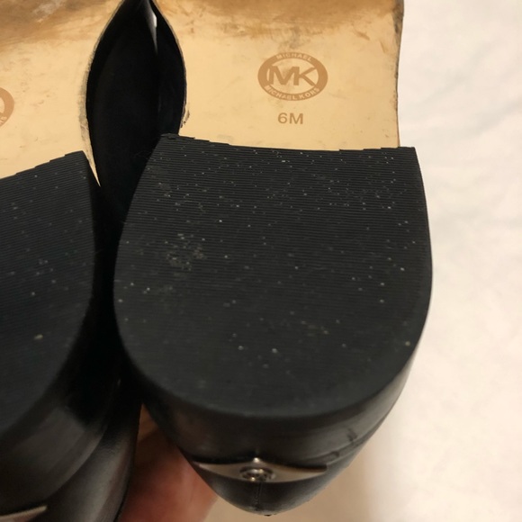 Michael Kors Leather Loafers. - Picture 6 of 10